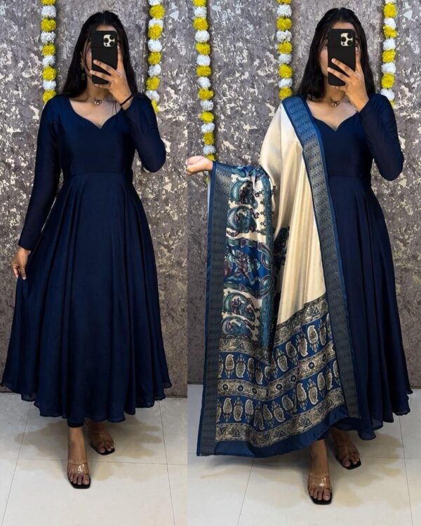 Gown with Kalamkari duppata