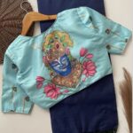 navy blouse +sky blue blouse